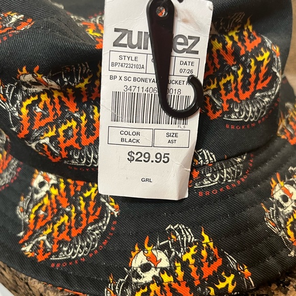 Santa Cruz bucket hat - Picture 3 of 3